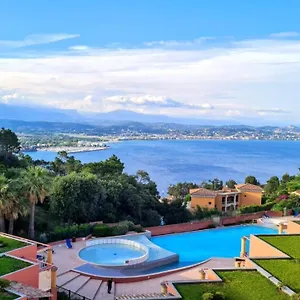 Vue Et Sur La Baie De Cannes Randonnées Pédestres Et Vtt Appartement Théoule-sur-Mer